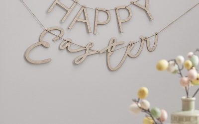 Goodies – Happy Easter Garland