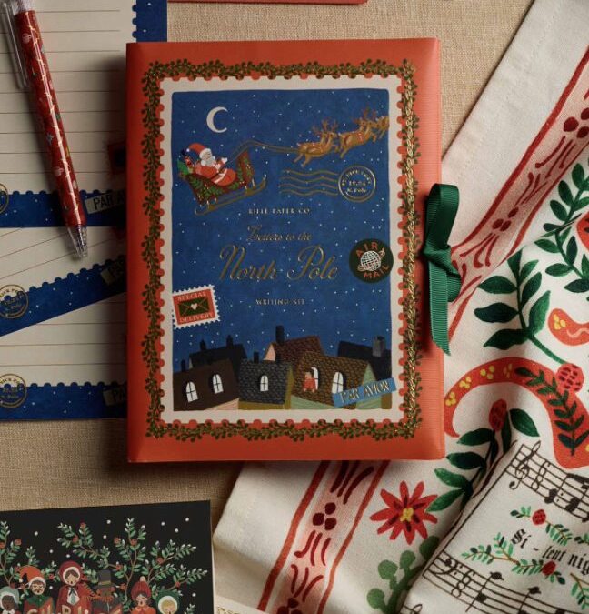 Rifle Holiday Décor